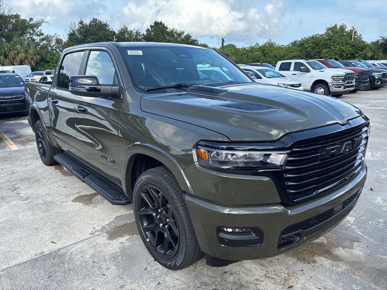 New 2027 RAM 1500 Laramie AWD/4WD image 7