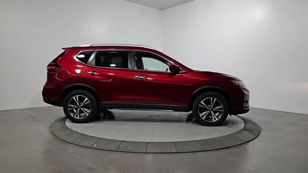 Used 2019 Nissan Rogue SV w/ Sun & Sound Touring Package AWD/4WD image 7