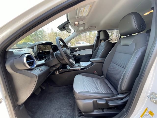 Used 2024 Chevrolet Trax LT w/ Driver Confidence Package image 19