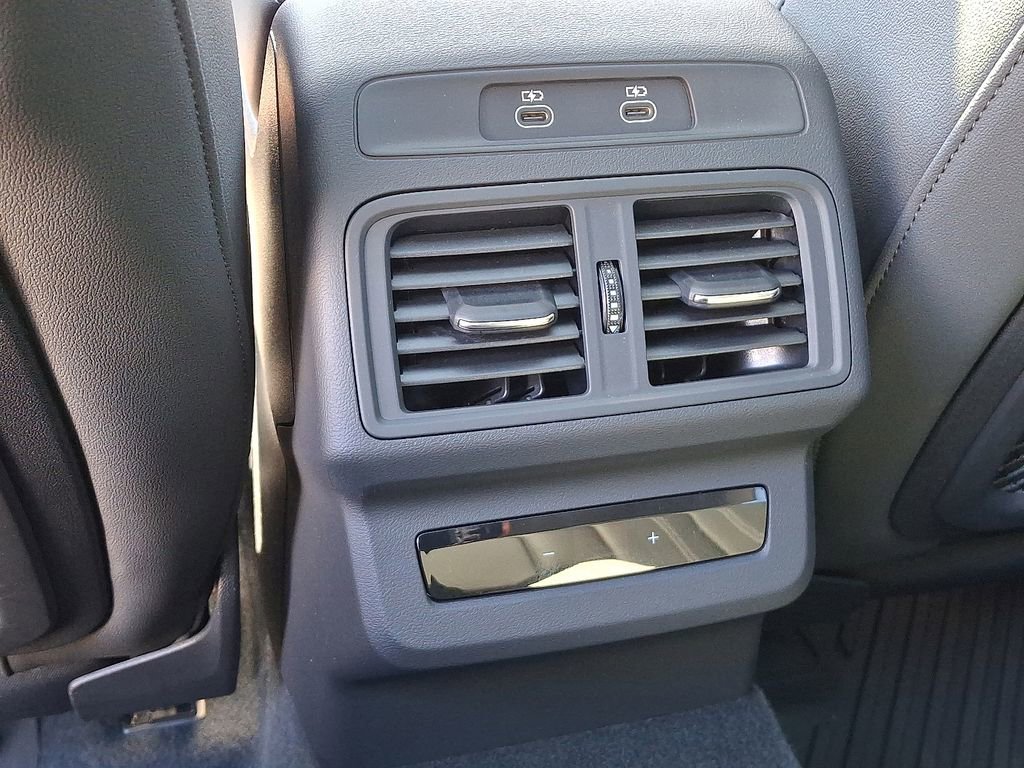 Used 2025 Audi Q5 Premium Plus image 11