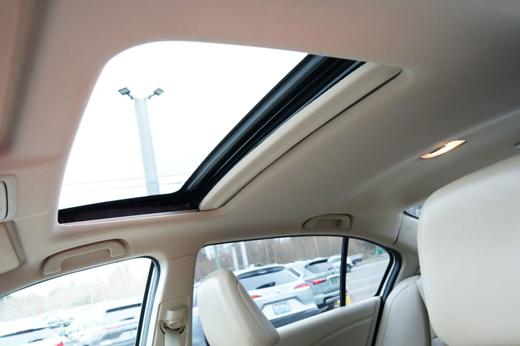 Used 2017 Honda Accord Touring image 15