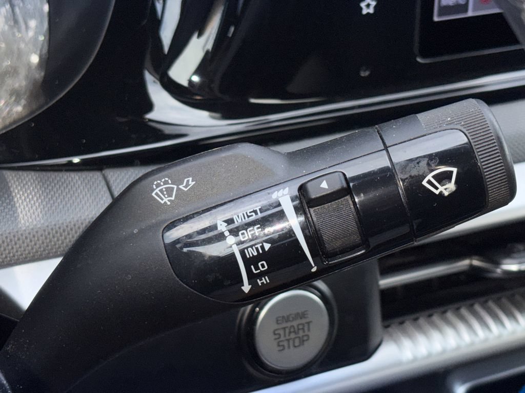 Used 2022 Kia K5 GT-Line FWD image 14