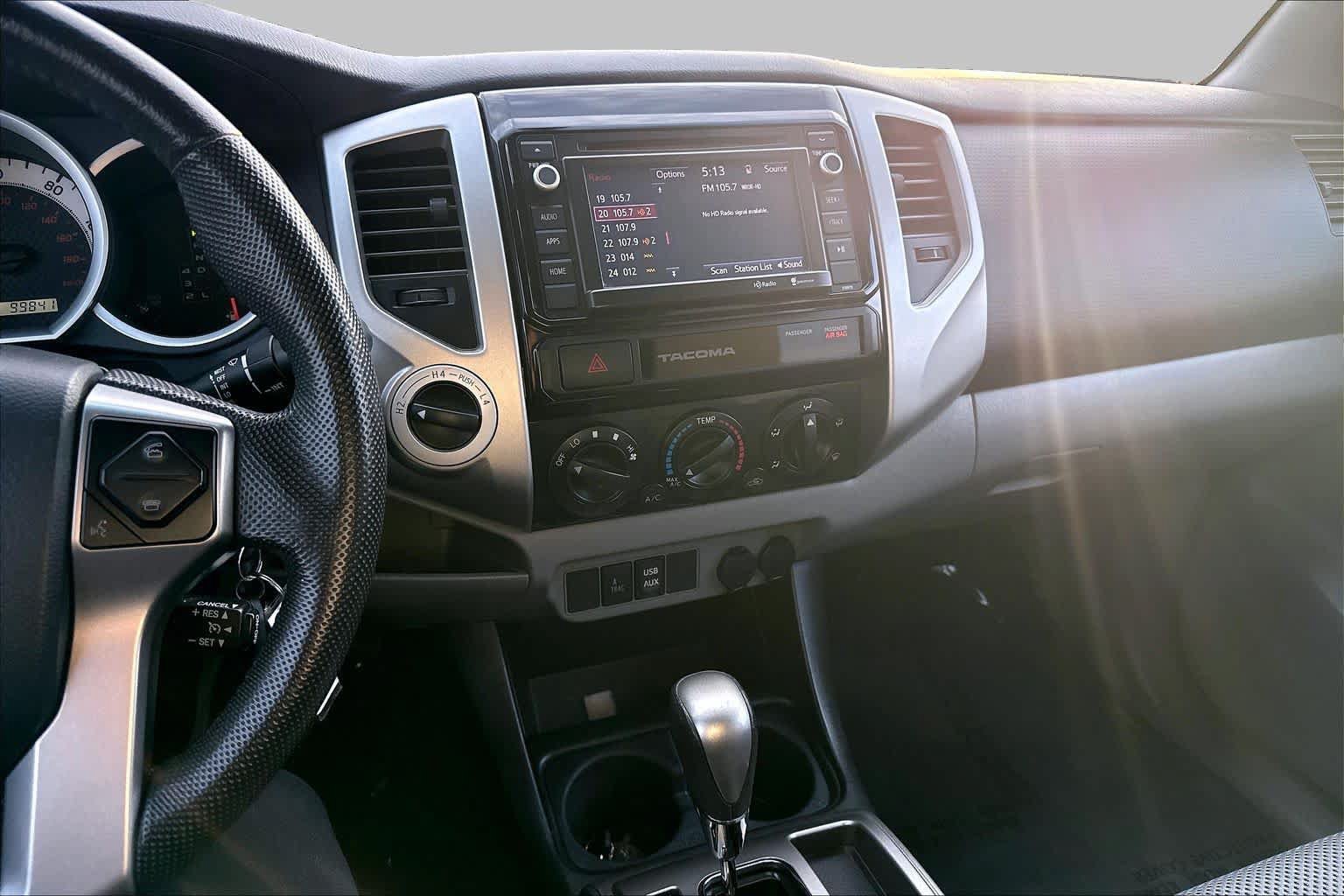 Used 2015 Toyota Tacoma 4x4 Double Cab w/ TRD Off-Road Package image 7