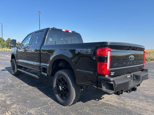 New 2026 Ford F250 4x4 Crew Cab Super Duty image 7