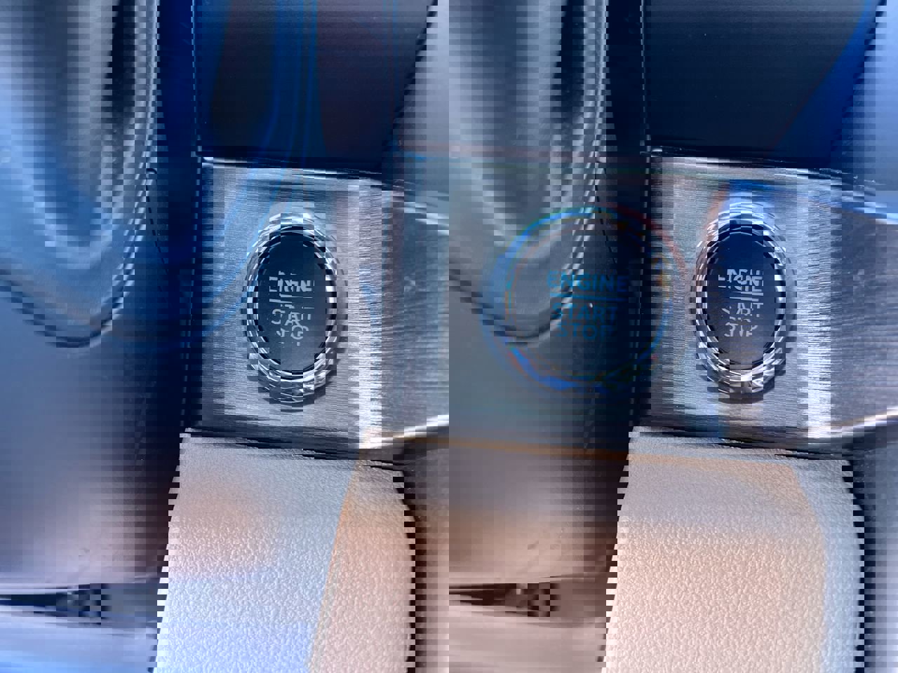 Used 2023 Ford F350 Lariat image 21