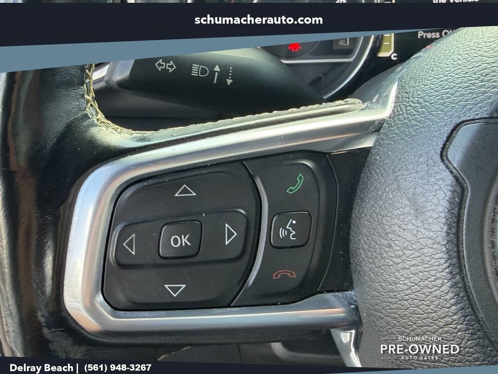 Used 2019 Jeep Wrangler Unlimited Sahara AWD/4WD image 23