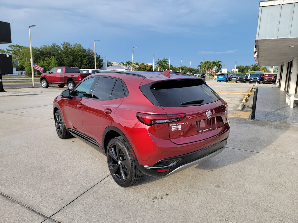 Used 2023 Buick Envision Preferred FWD image 3