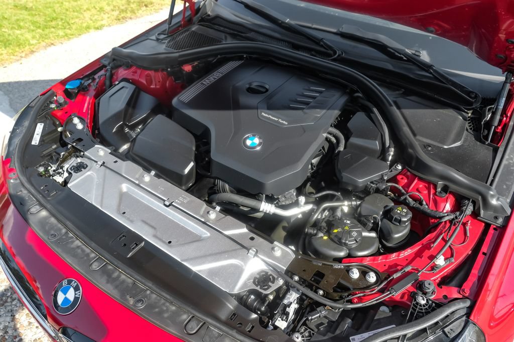Used 2024 BMW 230i Coupe w/ Premium Package RWD image 44
