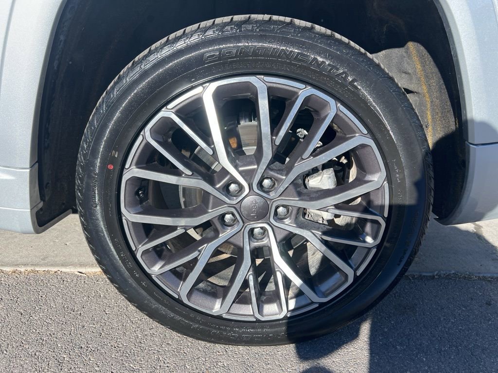 Used 2024 Jeep Grand Cherokee L Summit AWD/4WD image 10