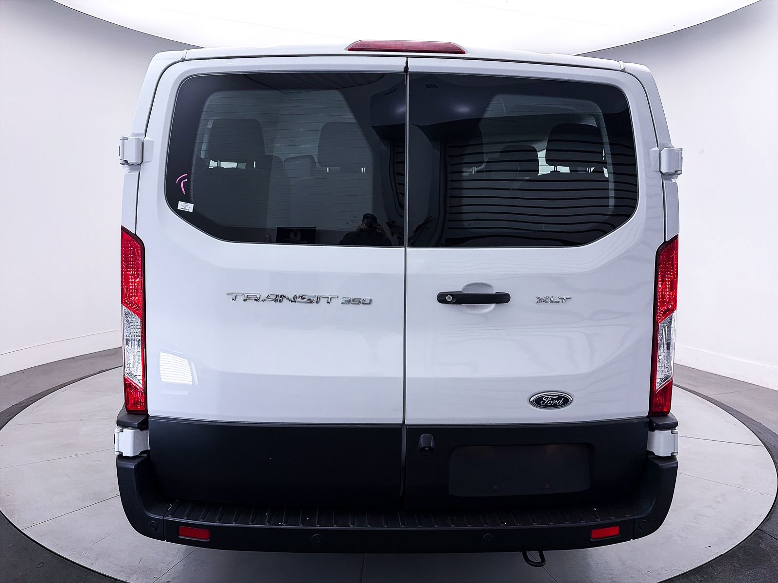 Used 2023 Ford Transit 350 XLT RWD image 13
