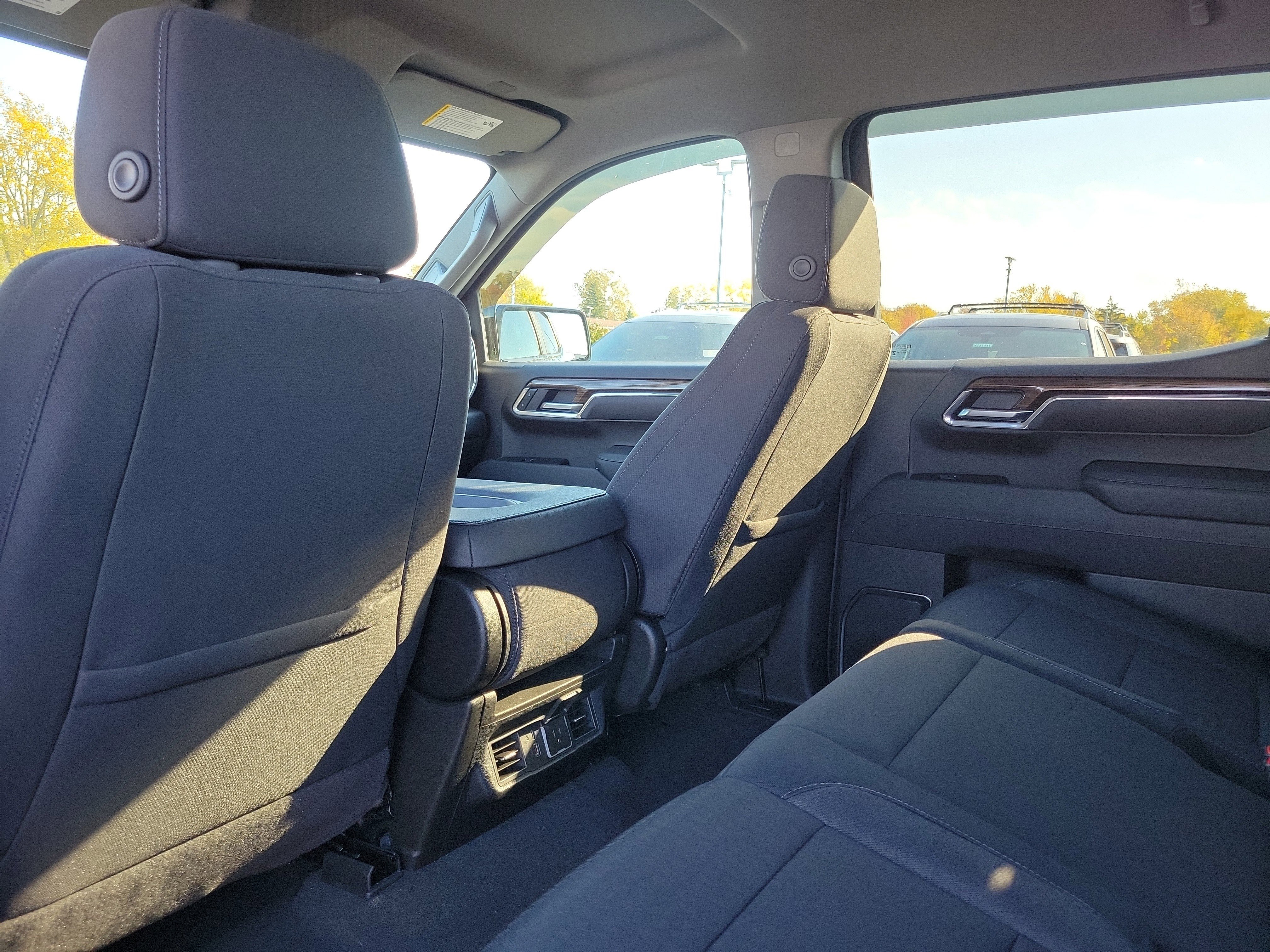 Used 2025 Chevrolet Silverado 1500 LT image 14