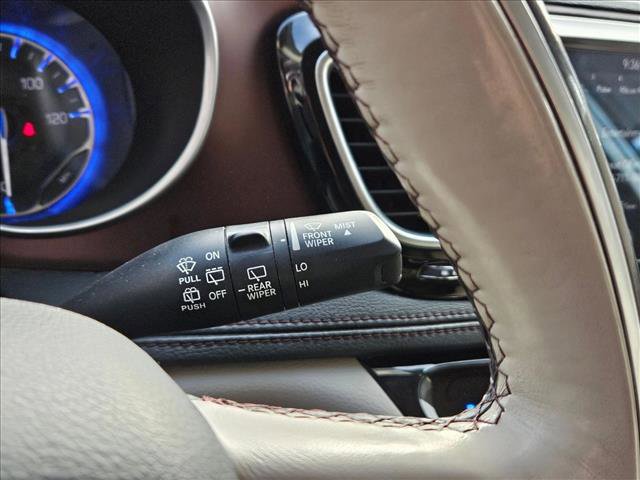 Used 2019 Chrysler Pacifica Limited w/ Tire & Wheel Group image 14