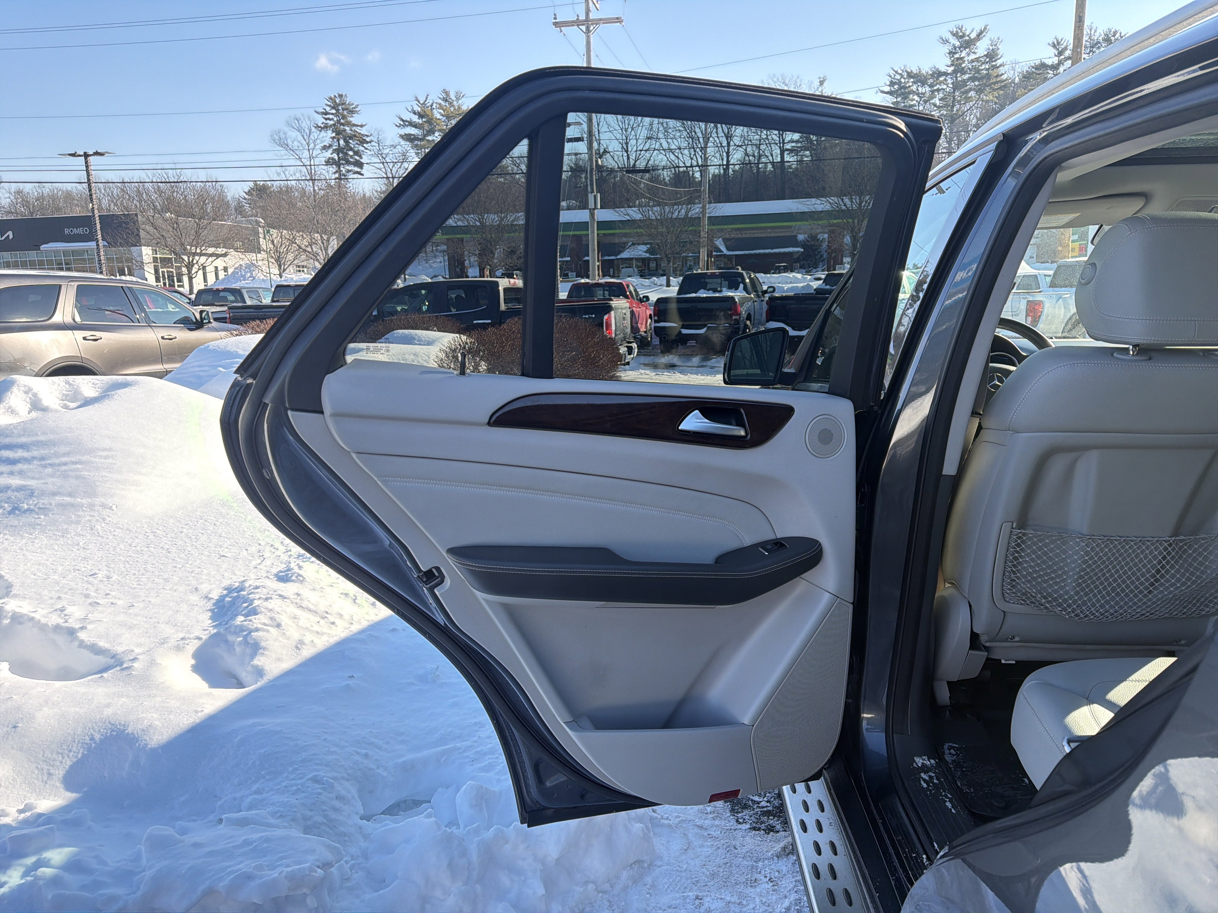 Used 2012 Mercedes-Benz ML 350 4MATIC image 27