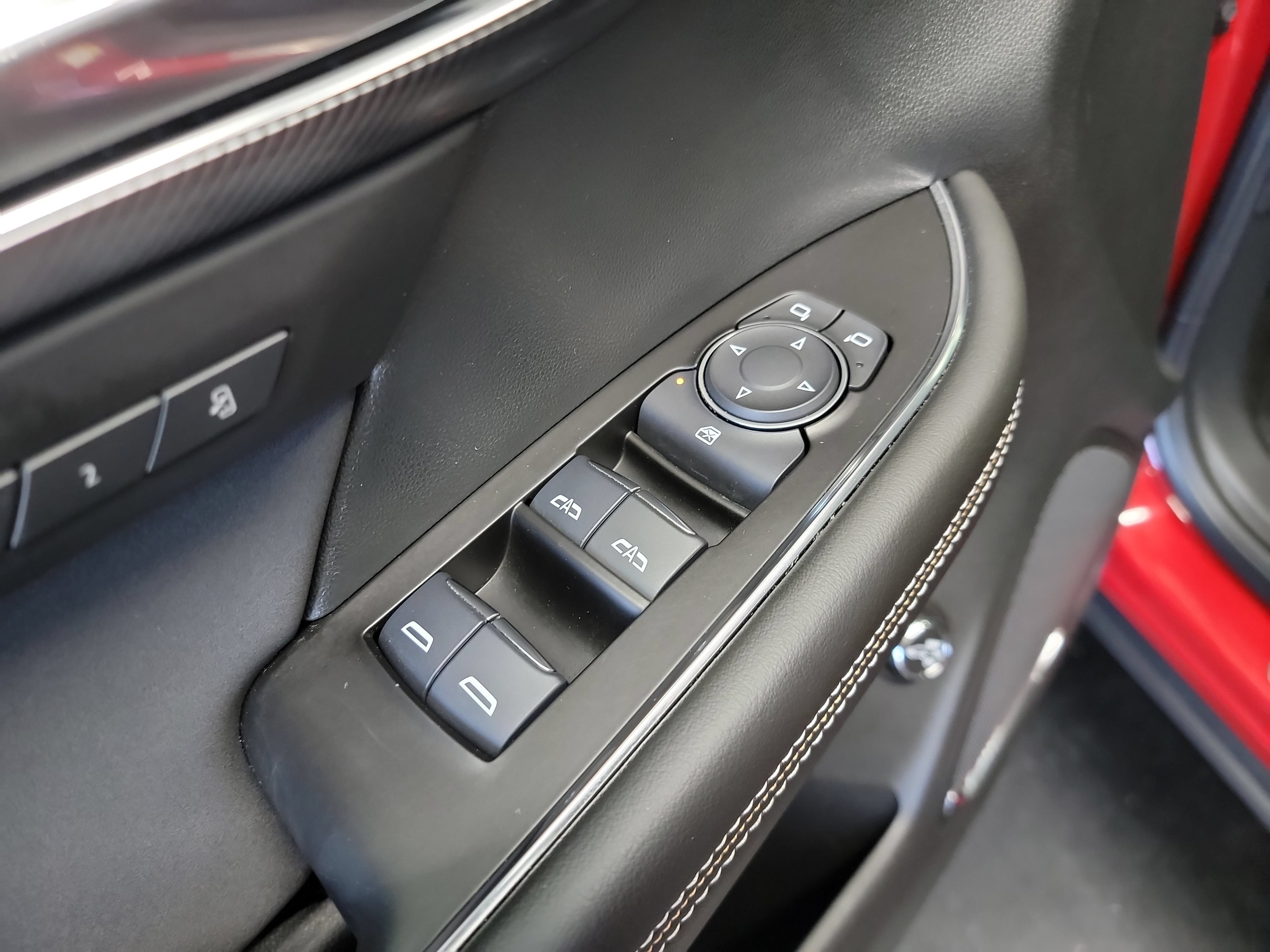 Used 2025 Buick Envision Sport Touring AWD/4WD image 14