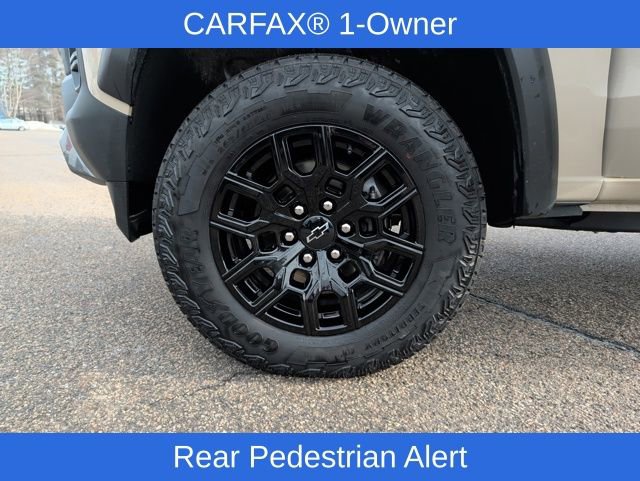 Used 2024 Chevrolet Colorado Trail Boss w/ Technology Package image 33