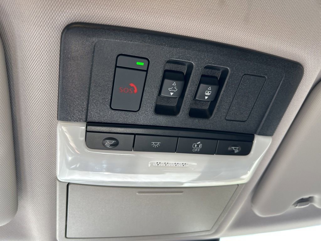 Used 2025 Mitsubishi Outlander 4WD Plug-In Hybrid image 41