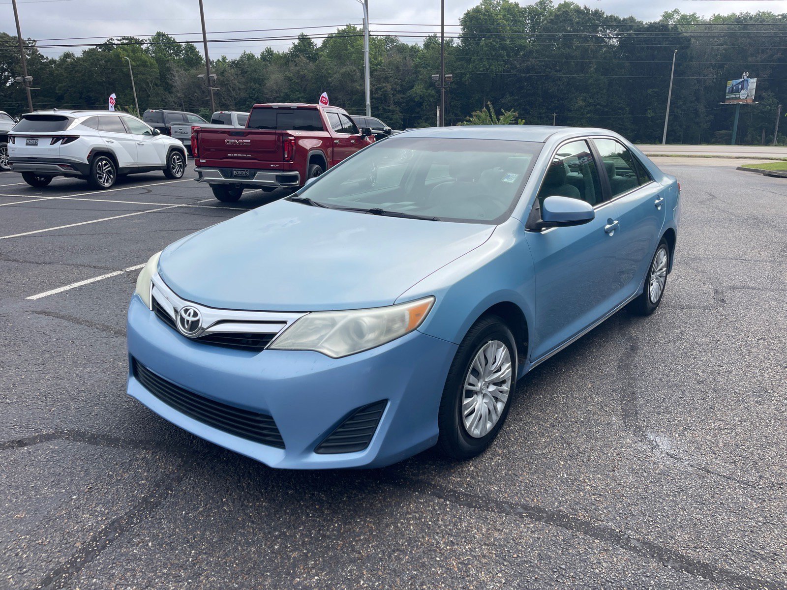 Used 2013 Toyota Camry LE FWD image 3