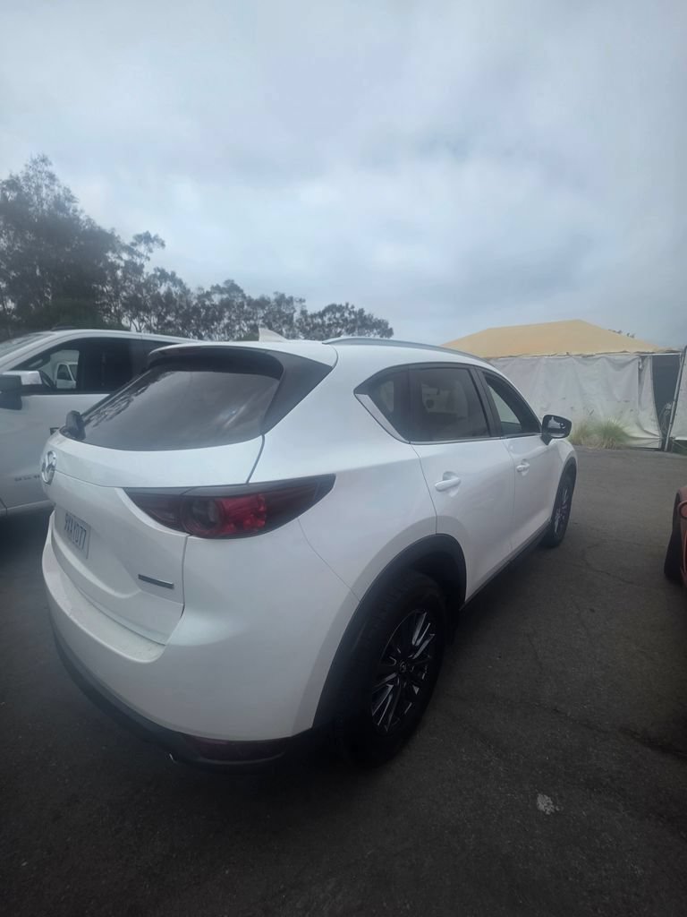 Used 2021 MAZDA CX-5 Touring FWD image 4