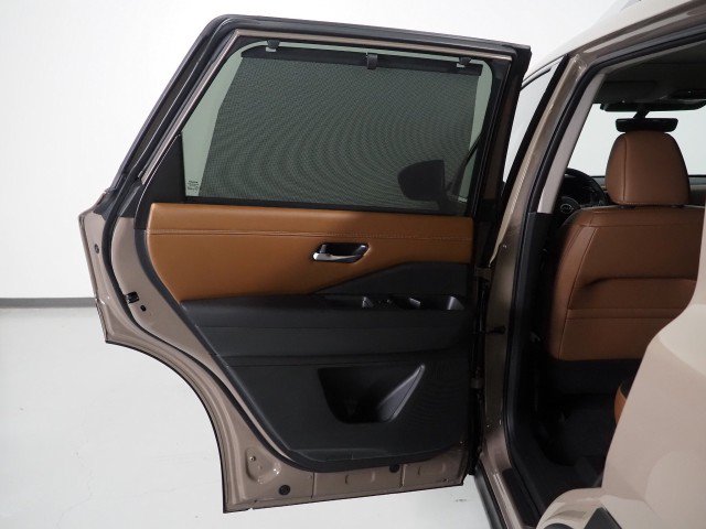 Used 2024 Nissan Pathfinder Platinum FWD image 64