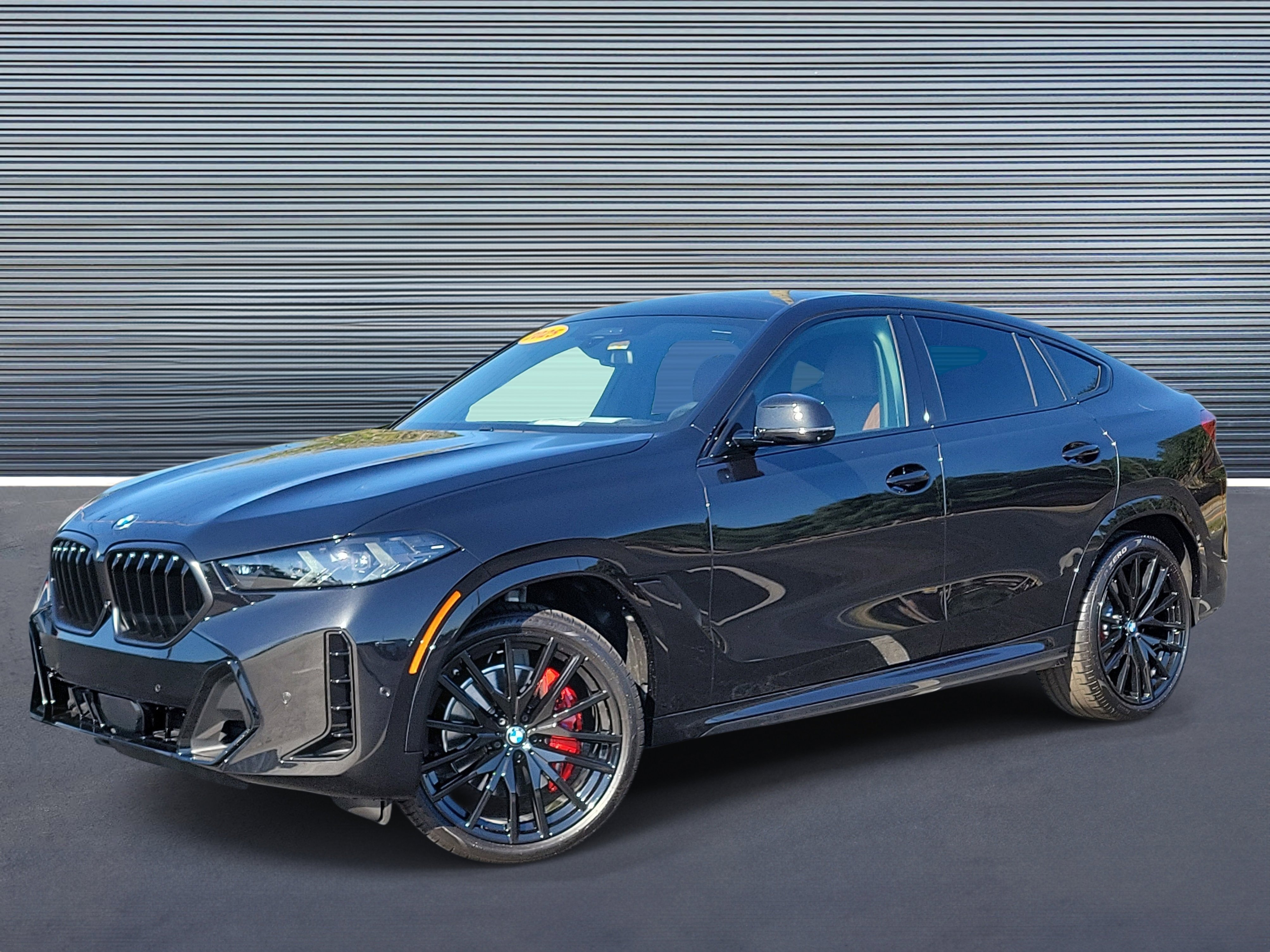 Used 2025 BMW X6 xDrive40i AWD/4WD image 1