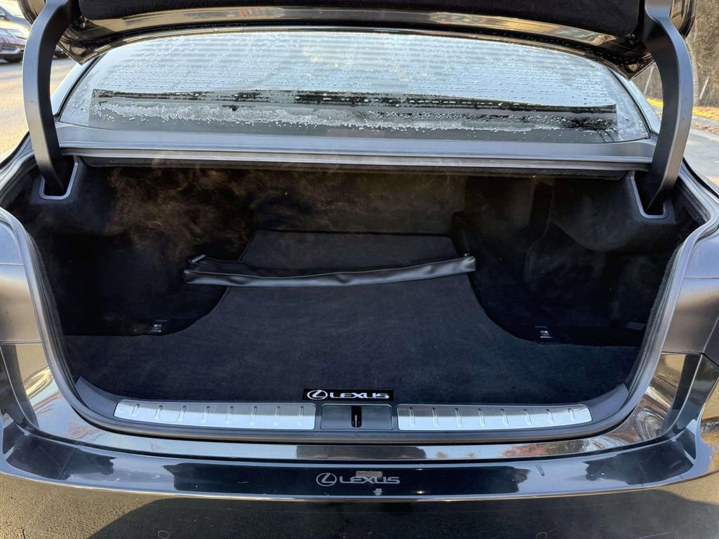 Used 2023 Lexus LS 500 image 29