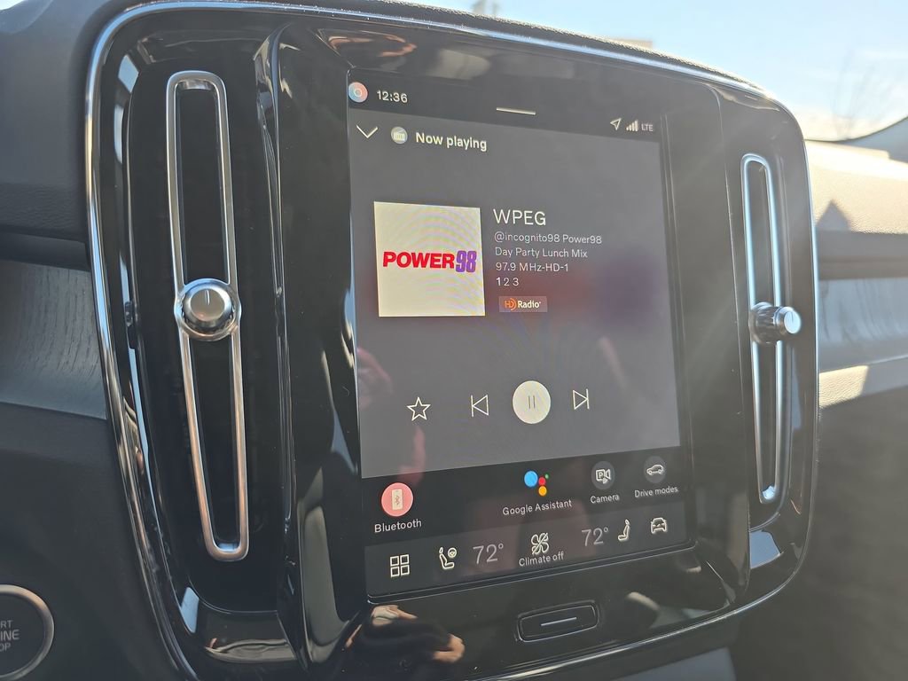 New 2026 Volvo XC40 B5 Core w/ Climate Package image 20