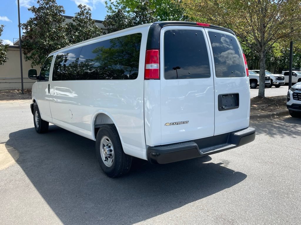 New 2026 Chevrolet Express 3500 LS RWD image 5