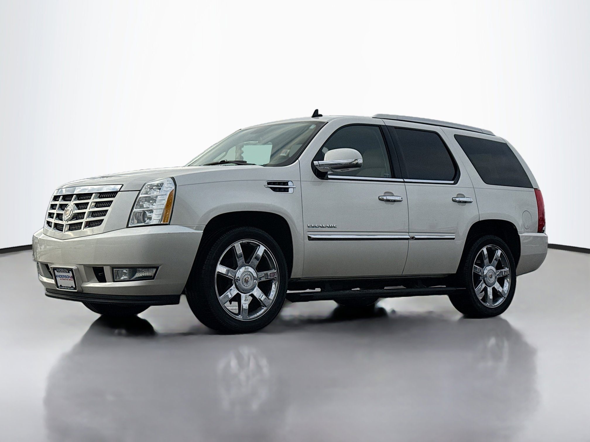 Used 2013 Cadillac Escalade Luxury image 14