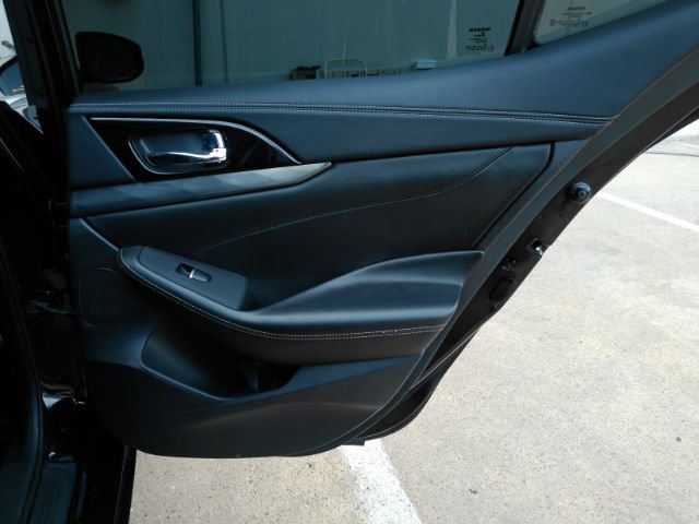 Used 2021 Nissan Maxima 3.5 SV w/ Floor Mat Group FWD image 23