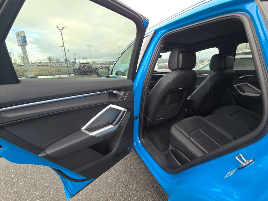 Used 2023 Audi Q3 2.0T Premium image 7