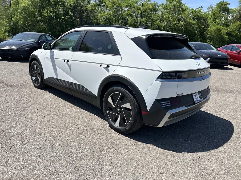Used 2025 Hyundai Ioniq 5 SEL image 5