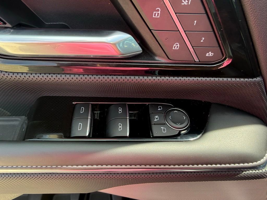 Used 2025 GMC Sierra EV Denali image 34