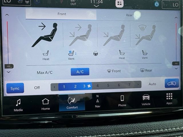 Used 2023 Chrysler Pacifica Limited FWD image 32