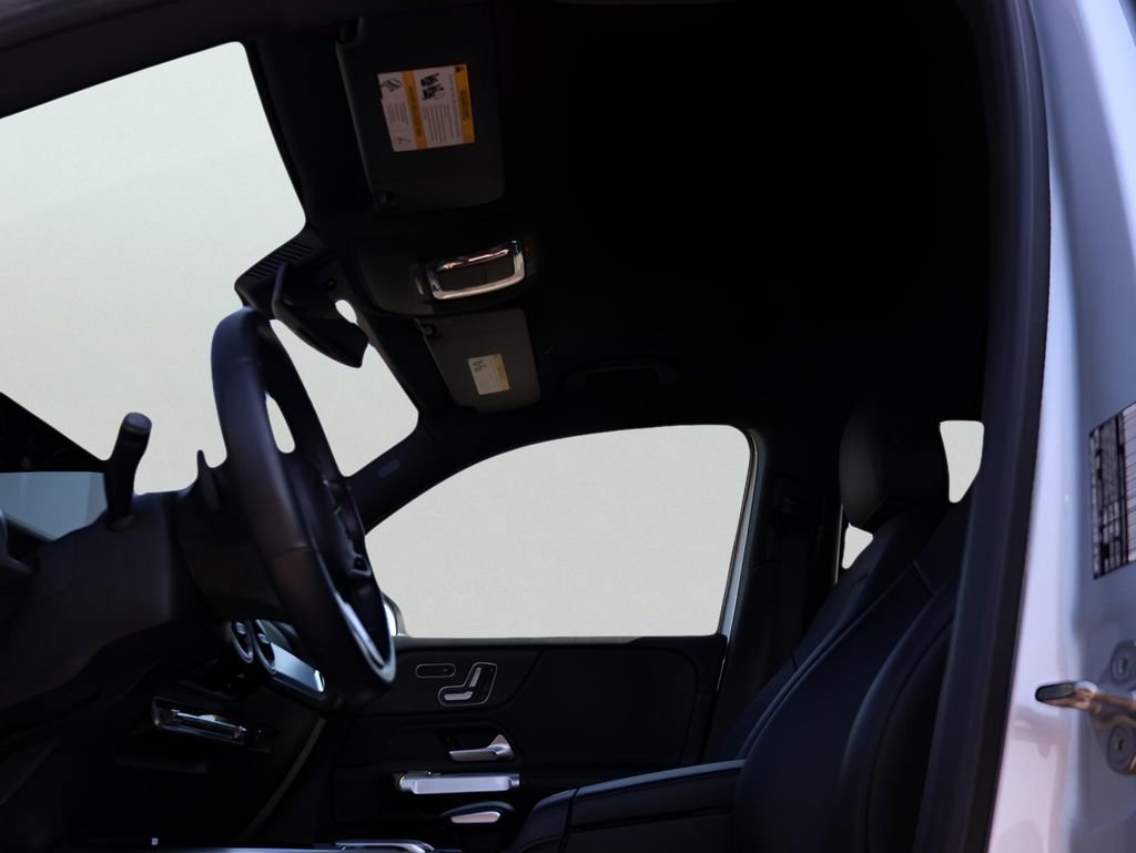 Used 2020 Mercedes-Benz GLB 250 4MATIC image 38