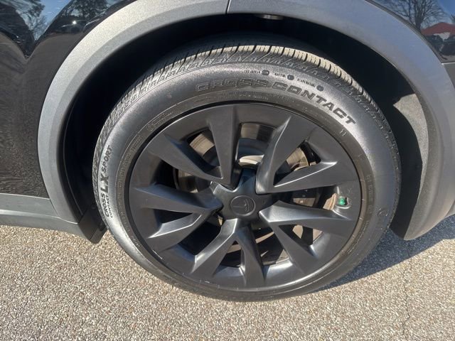 Used 2022 Tesla Model X image 13