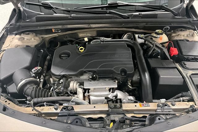 Used 2022 Chevrolet Malibu LS FWD image 36