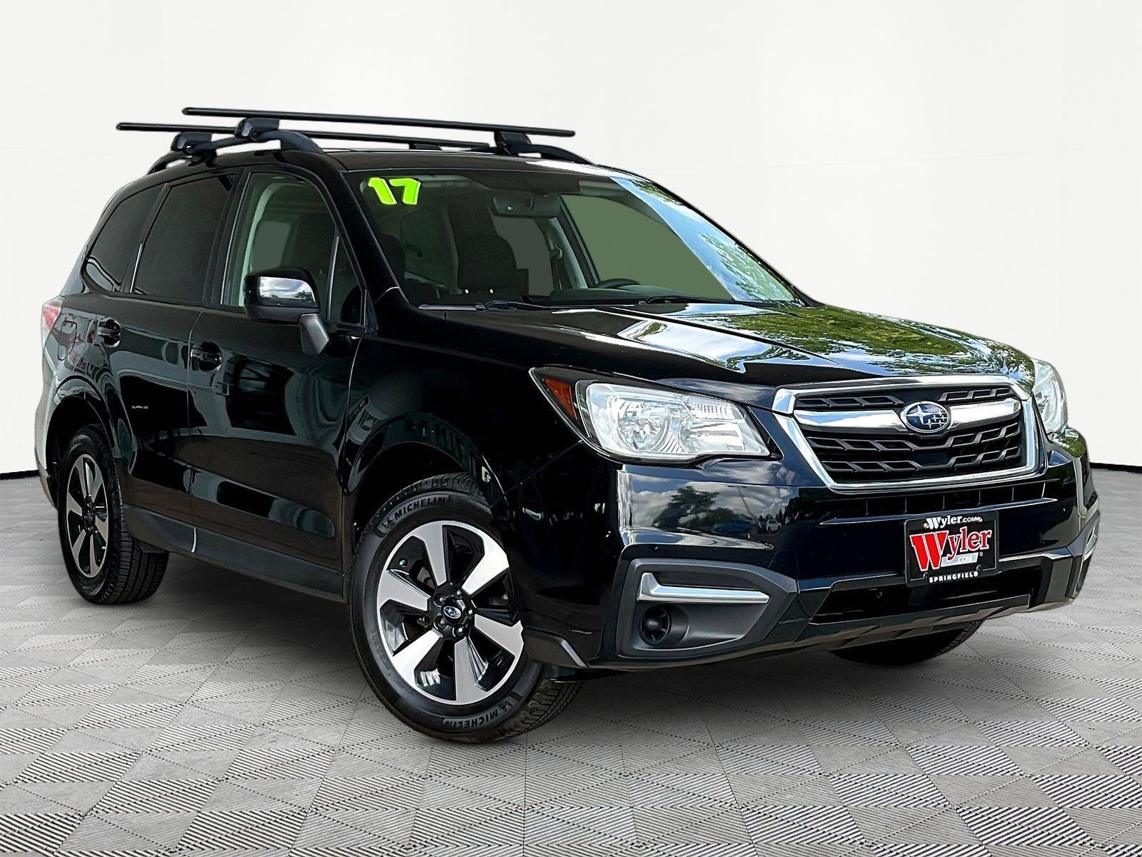 Used 2017 Subaru Forester 2.5i Premium w/ All-Weather Package AWD/4WD image 3