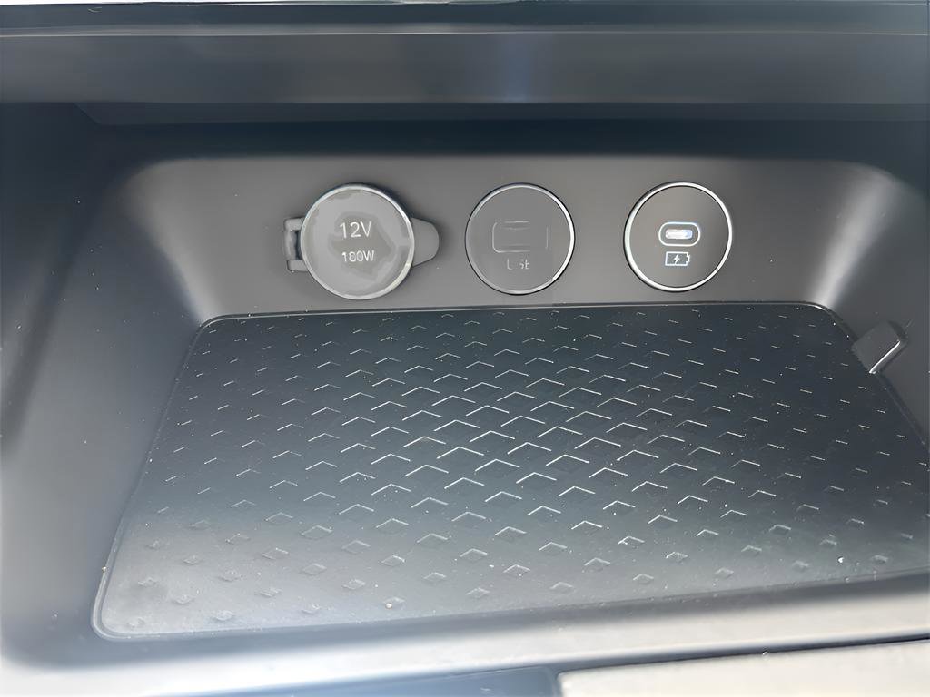 New 2025 Genesis G70 2.5T image 21