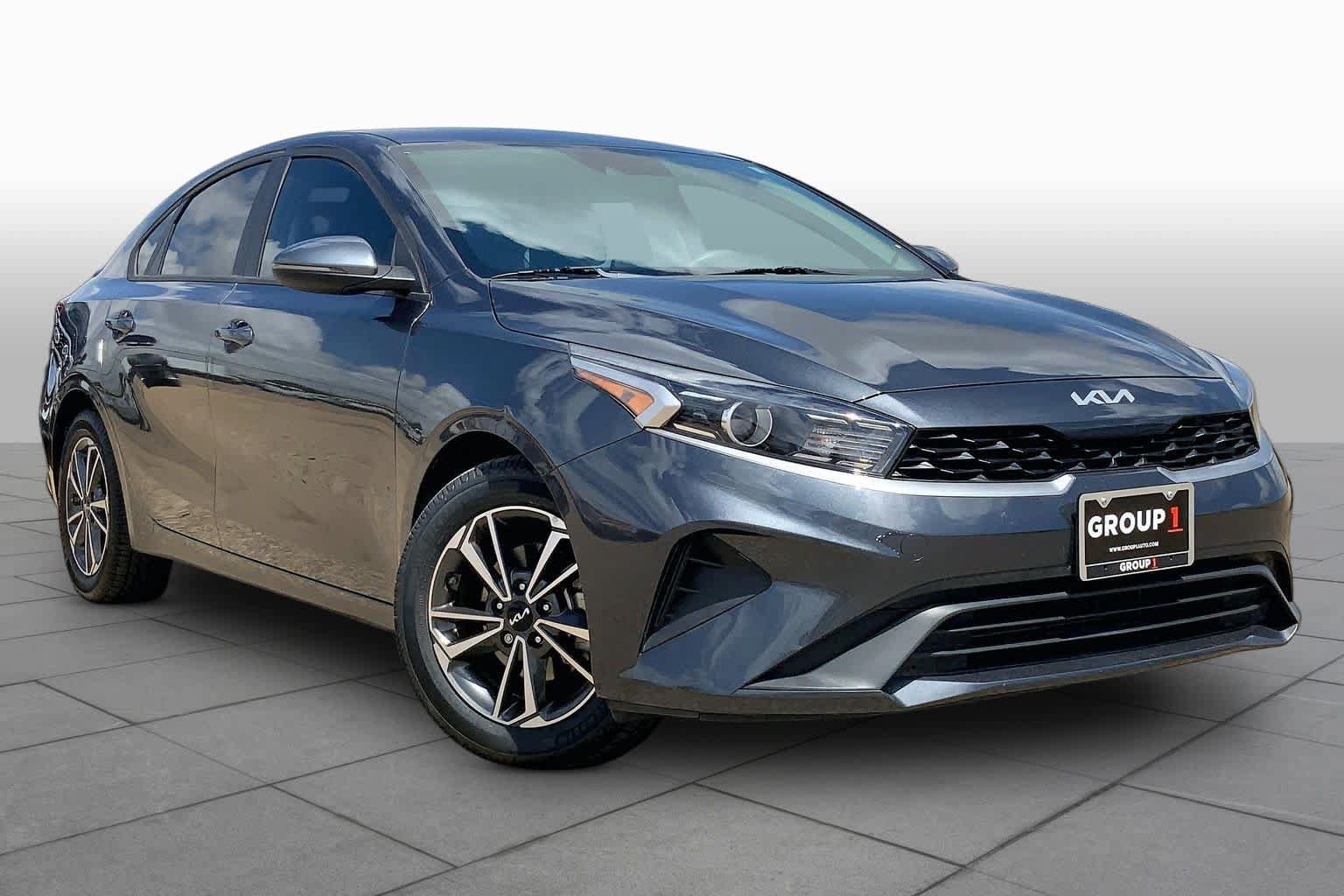 Certified 2023 Kia Forte LXS w/ LXS Technology Package FWD image 3