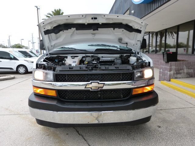 Used 2019 Chevrolet Express 3500 LT w/ LT Preferred Equipment Group RWD image 8
