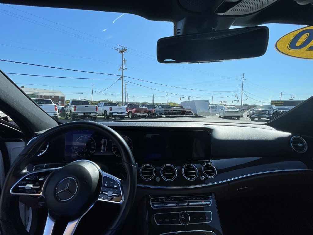 Used 2020 Mercedes-Benz E 350 Sedan image 10