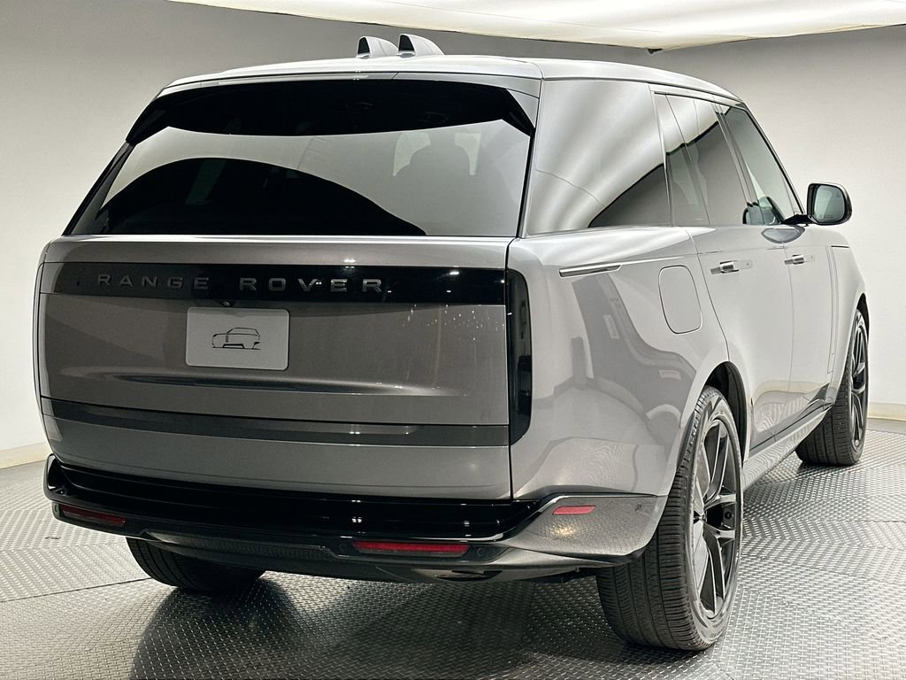 Certified 2025 Land Rover Range Rover SE AWD/4WD image 13