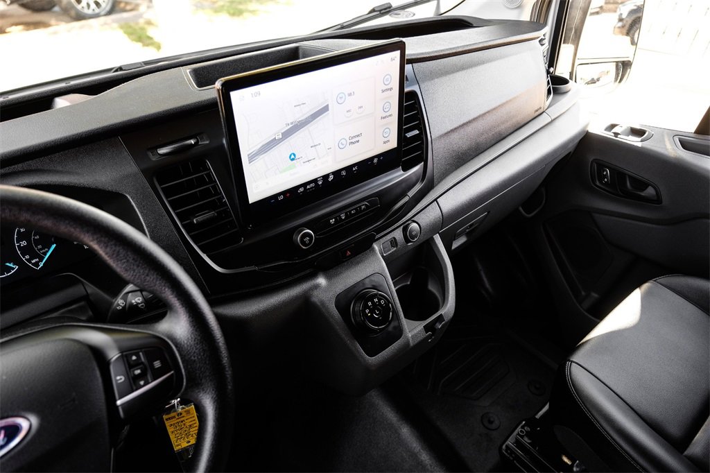 Used 2022 Ford E-Transit 148 High Roof Extended image 20