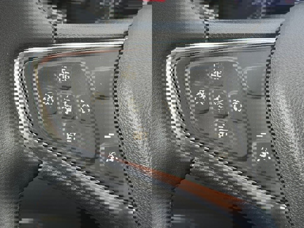 Used 2024 Chevrolet Equinox LT image 18