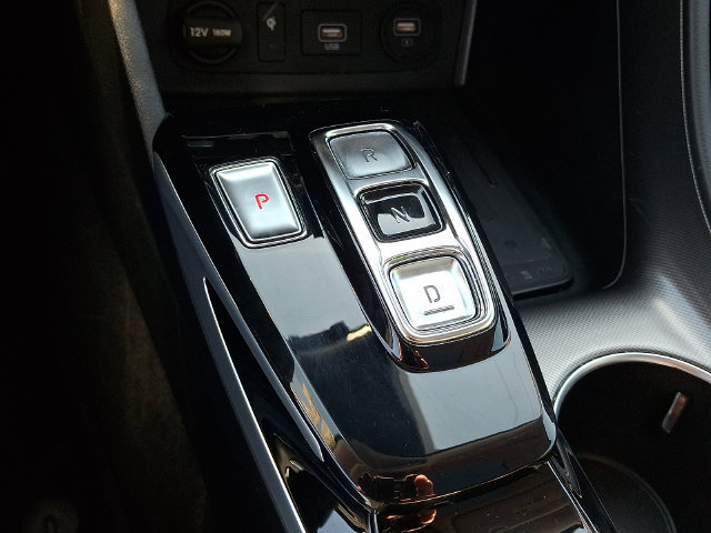 Certified 2023 Hyundai Sonata Limited FWD image 15