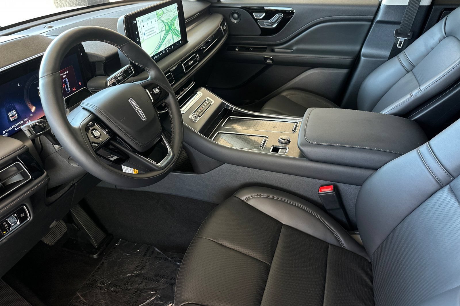 New 2026 Lincoln Aviator 2WD image 9