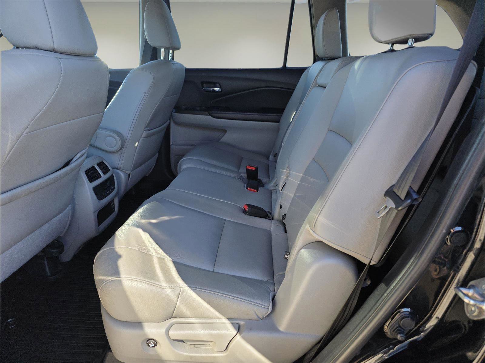 Used 2019 Honda Pilot EX-L image 28