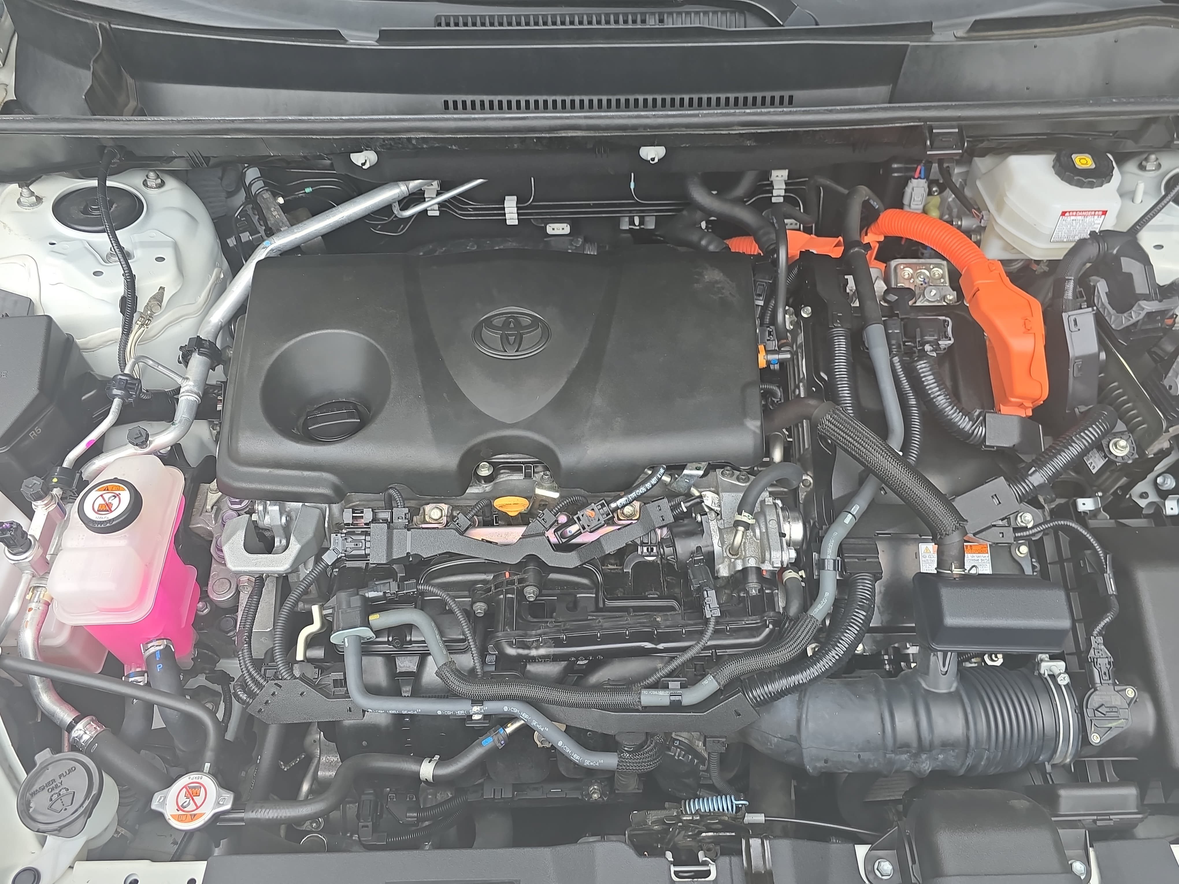 Used 2022 Toyota RAV4 XSE AWD/4WD image 29