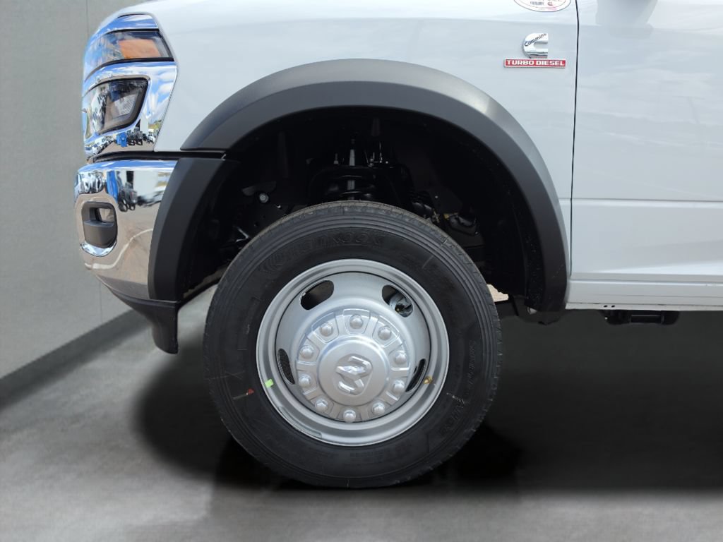 New 2026 RAM 5500 Tradesman w/ Chrome Appearance Group AWD/4WD image 24