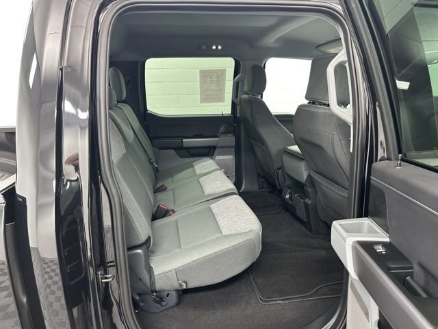 Used 2025 Ford F250 XLT w/ Black Appearance Package image 30